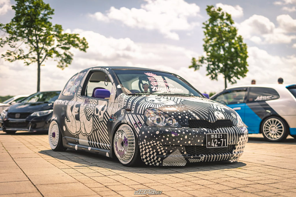 Toyota Yaris TS Deckartwork / Skateboard Street Art Wanddeko